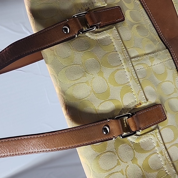 Coach VTG Hampton Signature satchel bag, yellow color - Picture 14 of 16